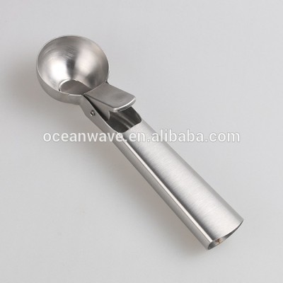 Kitchen Mall Aluminum Alloy Metal Anti-Freeze Ice Cream Scoop